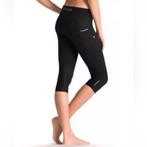 Athleta Capri‎ Athletic Black Cropped Pants-17"